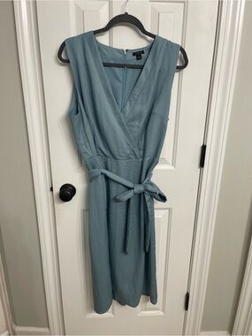 Ann Taylor faux Wrap Sleeveless Midi Dress
